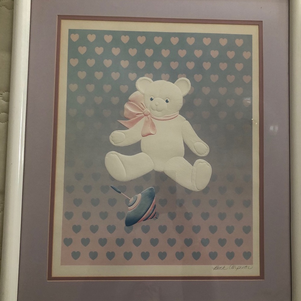 Framed Teddy bear print with hearts! Kids❤️